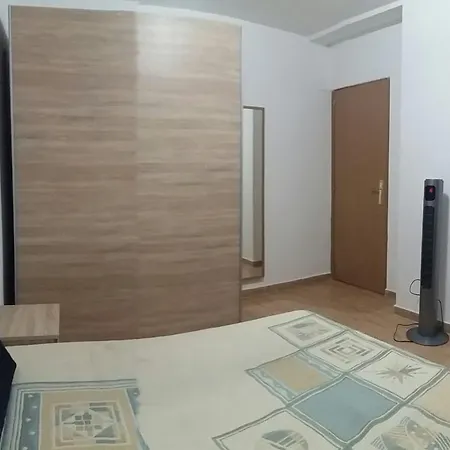 Apartment Calle Santomera 17